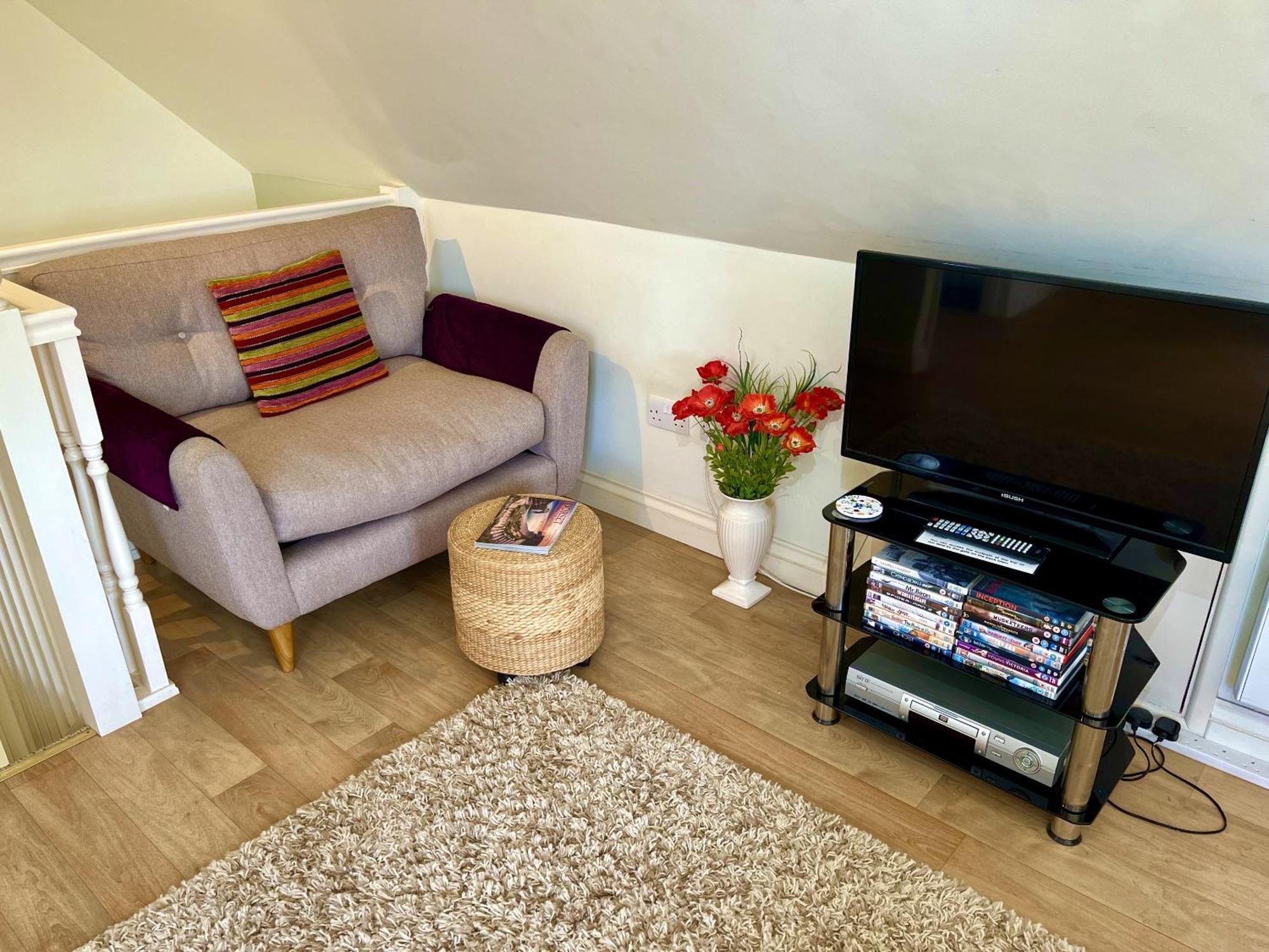 Priors Oak - A Cosy Studio With Countryside Views In Dorset Panzió Stalbridge Kültér fotó